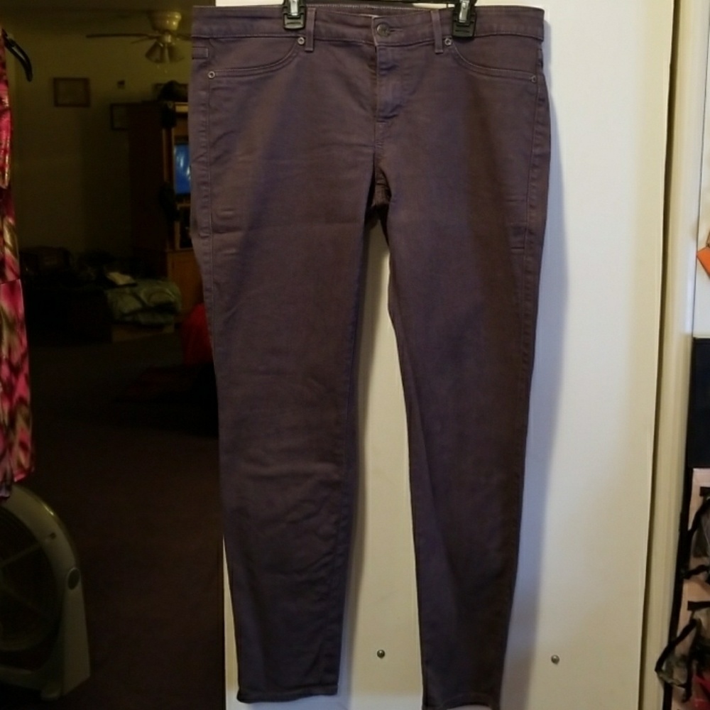 100% Authentic RICH & SKINNY SZ:32 JEANS!!
